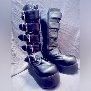 Demonia Phantom Platform Boots Mens size 6 - TRASHVILLE-518